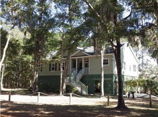 8638 Palmetto Rd, Edisto Island, SC 29438
