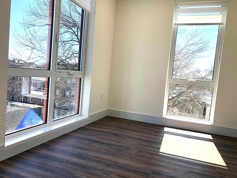 4904 Spruce St #324 — Photo 15