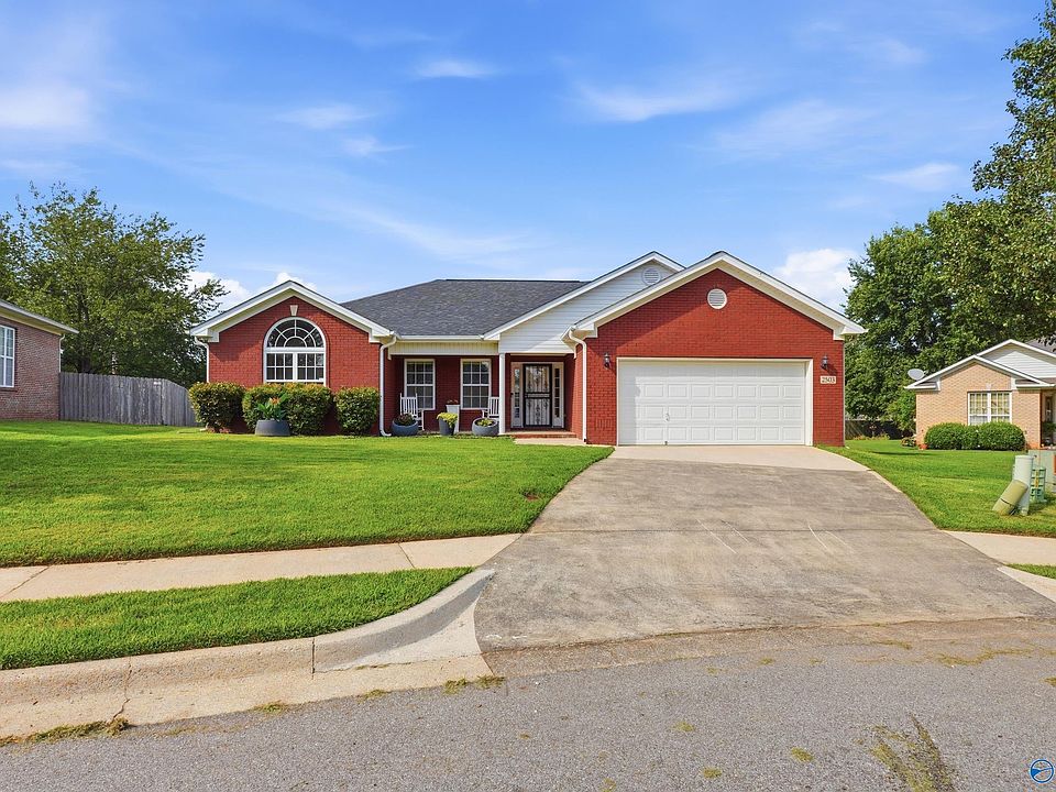 1st image of 2503 Amberwood Cir NW