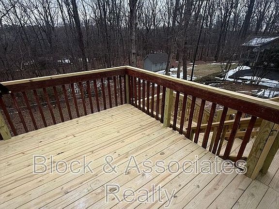 2nd image of 607 Eastwood Dr