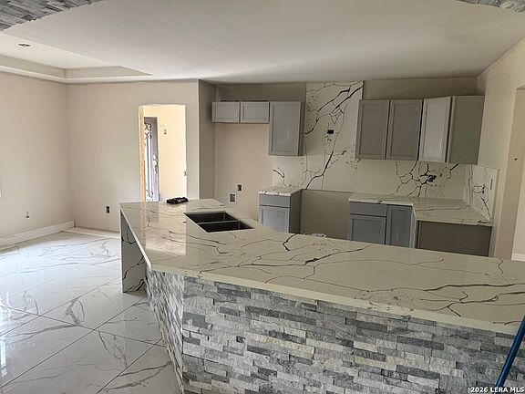 2nd image of 4495 FM 1664