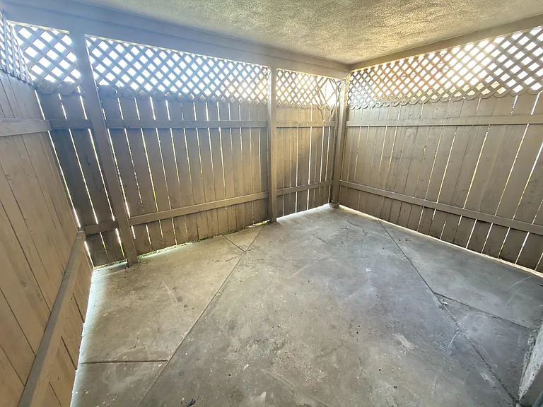 328 W Orangewood Ave #C — Photo 8