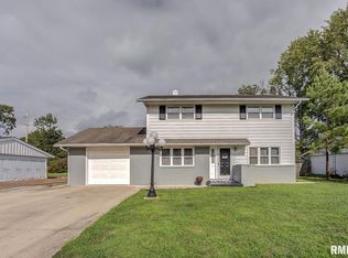 335 Janet Dr, Centralia, IL