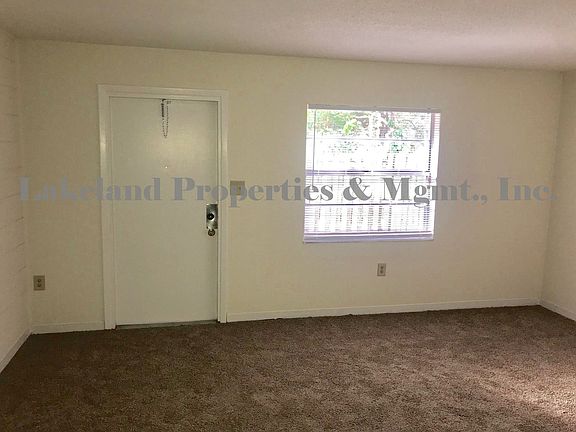 2nd image of 815-817 W Carole St #1-16