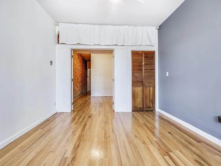 132 Adams St #2 — Photo 8