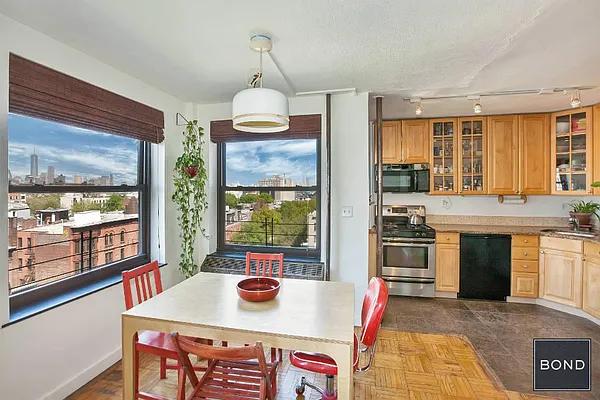 Sold by Bond New York | media 1