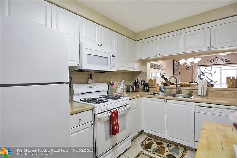 1st image of 8051 Sanibel Dr