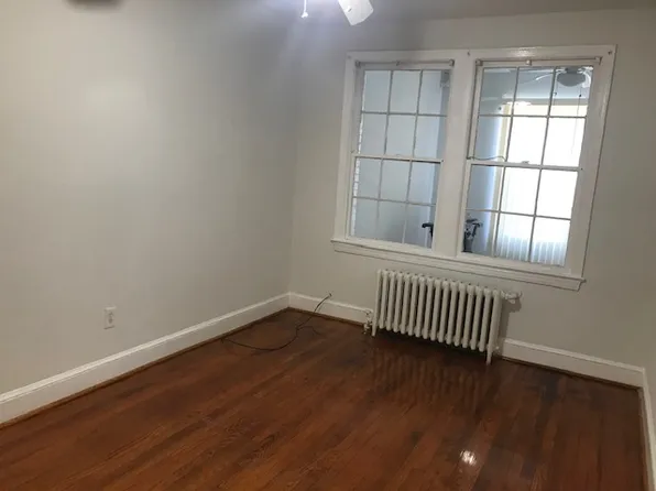 204 21st St NE, Washington, DC 20002