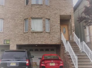 138 W 58th St, Bayonne, NJ 07002