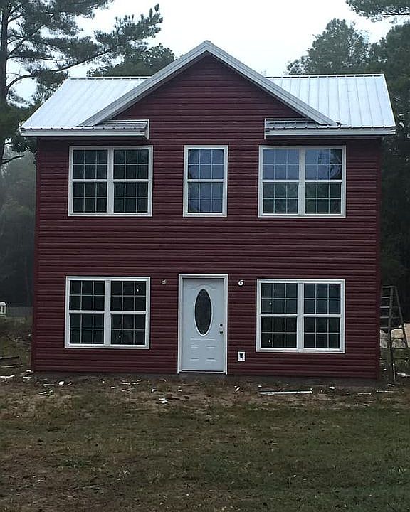 2nd image of 44507 Swallowfork Ave
