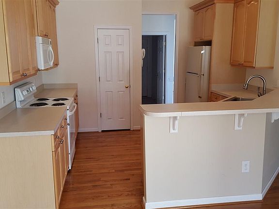 2nd image of 1201 Farming Creek Dr