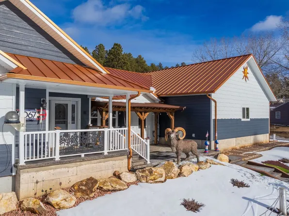 1067 E Homestead Dr, Custer, SD 57730