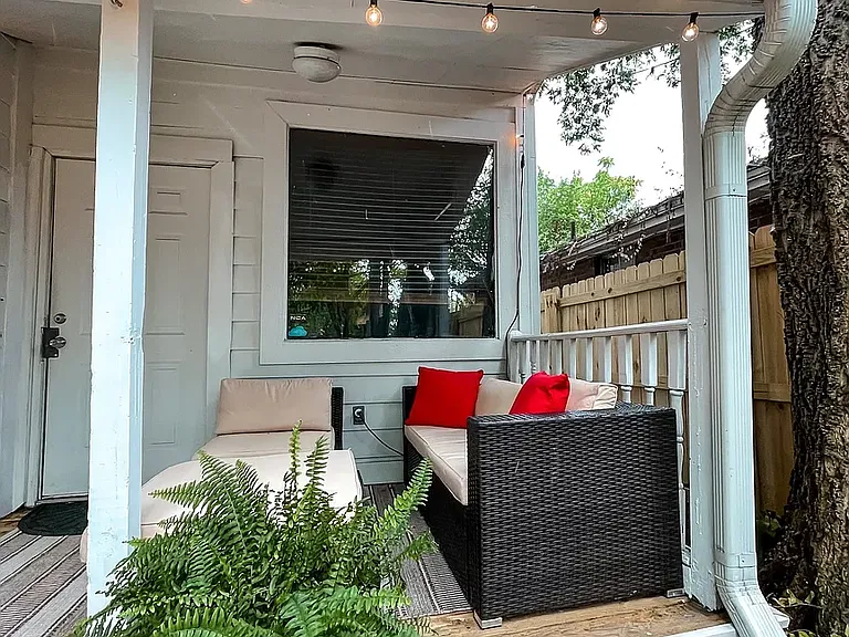 108 Claiborne St — Photo 18