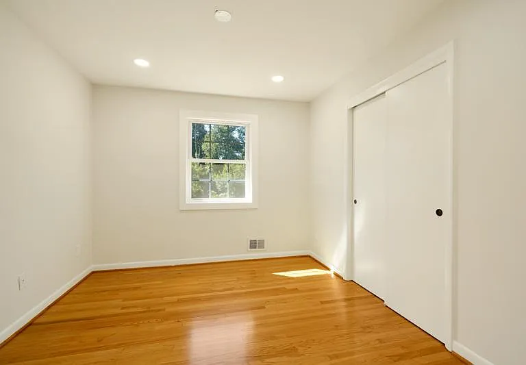 Upper Level Bedroom #2