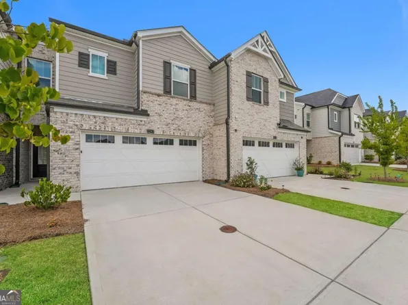 1247 Sunny Lake Dr, Lawrenceville, GA 30043