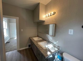 1015 Greeley Ave, Kansas City, KS 66104