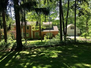 182 Melody Dr, Akron, OH 44321