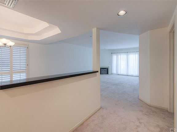 3rd image of 4235 Mary Ellen Ave Unit 201