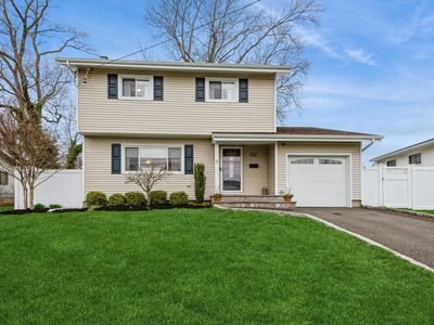 2393 Wallen Lane, Bellmore, NY, 11710
