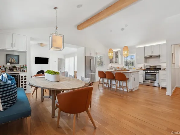 73 Charla Drive, Southampton, NY 11968