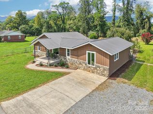 55 Polk St, Waynesville, NC 28786