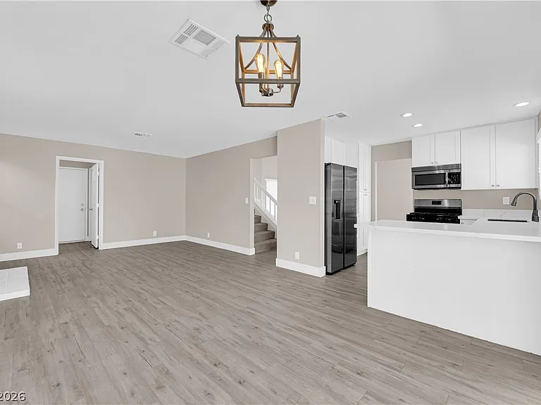 7727 Scoby Ct — Photo 15