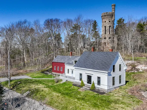 24 Harraseeket Road, Freeport, ME 04032