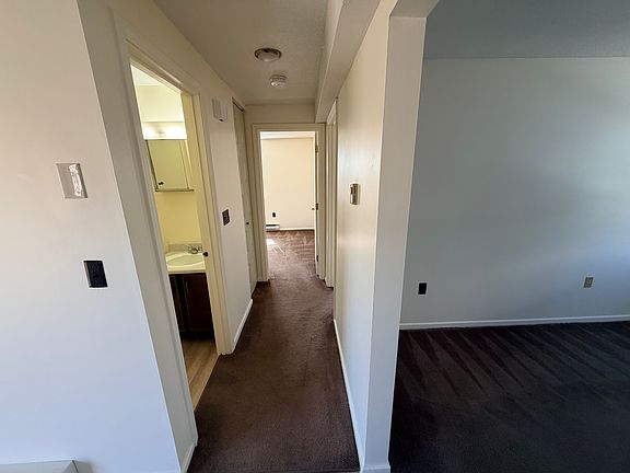 5th image of 4 Penwood Dr #6