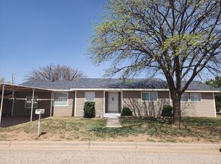 502 3rd St, Abernathy, TX 79311