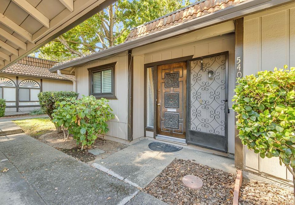 1st image of 5409 Vin Rose Ct
