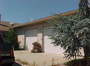 24701 Auberry Rd, Clovis, CA 93619