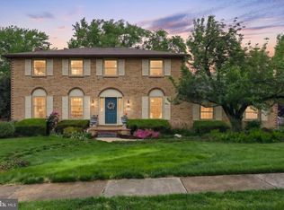 3220 Round Hill Rd, York, PA 17402