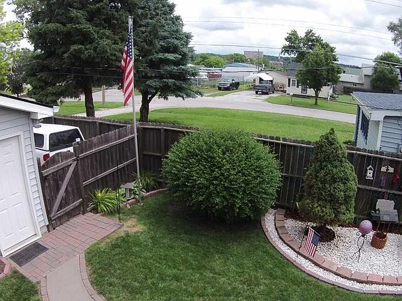5th image of 1704 Avenue I