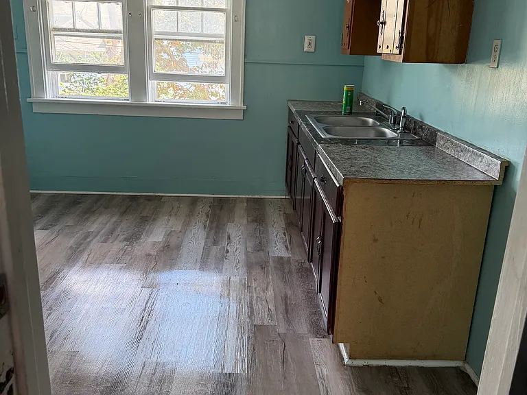 563 Doat St #2 — Photo 3
