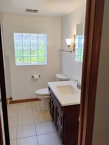 904 S Edward St — Photo 11