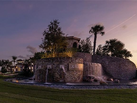 3rd image of 30972 Lindentree Dr