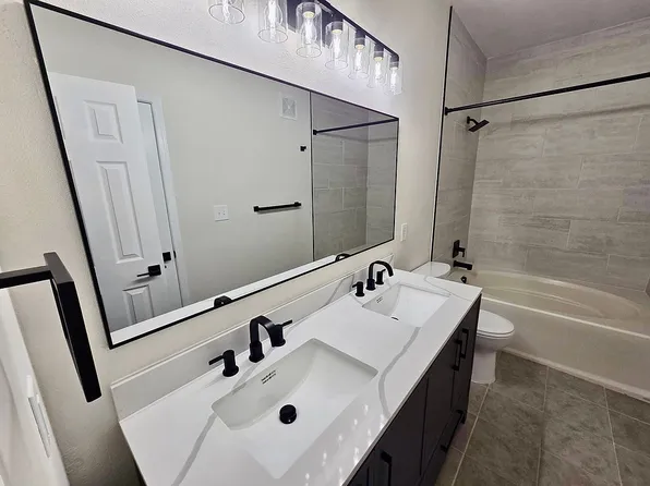 13504 Derry Glen Ct APT 201, Germantown, MD 20874