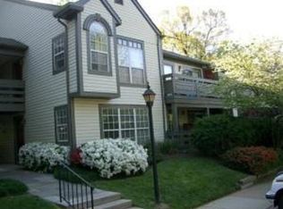 2221 Lovedale Ln APT L, Reston, VA 20191