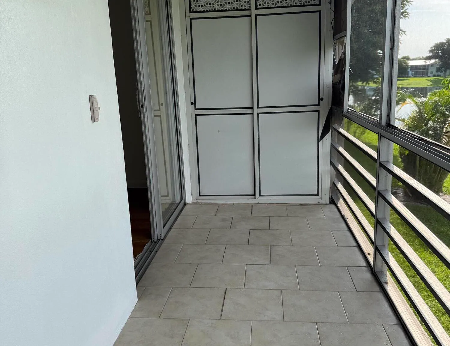 2 bed, 1.5 bath, 798 sqft, $1,550 — Photo 2