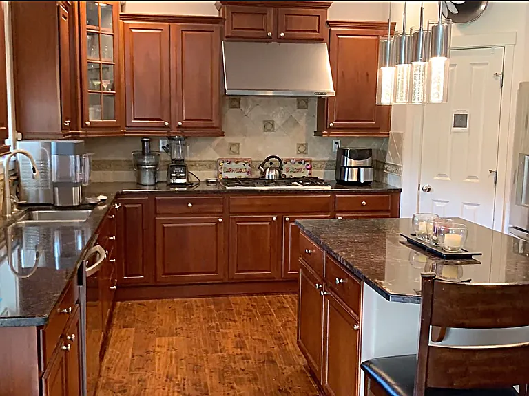 1848 Miller Dr — Photo 3
