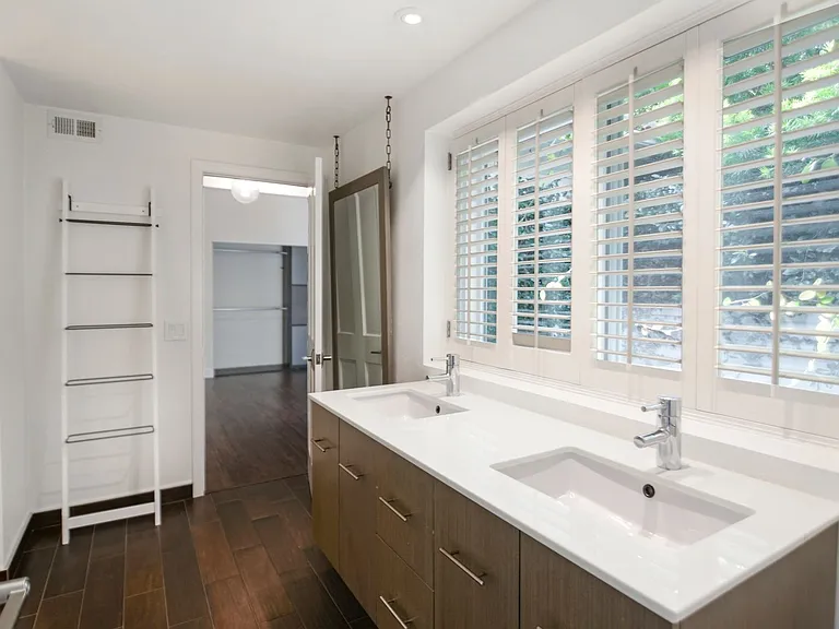 9 Andalucia Dr — Photo 29