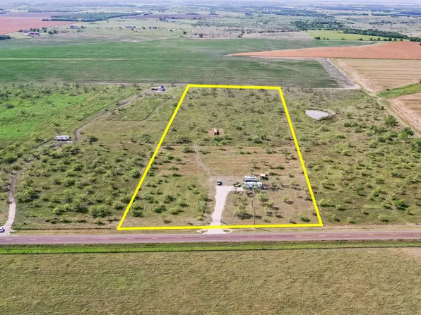 2270 Fm 984, Ennis, TX 75119