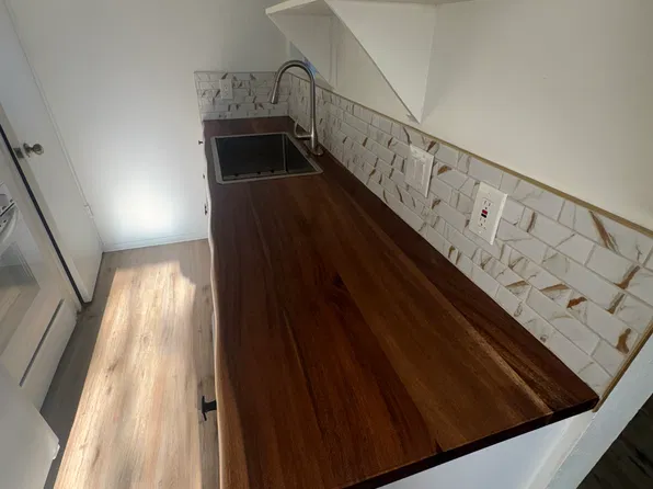 3105 S 1st St APT 203, Austin, TX 78704