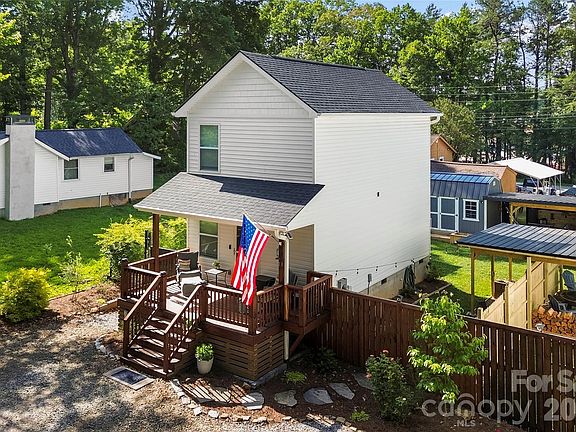 2nd image of 13 Trade St