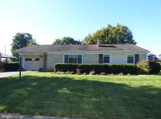54 Newlon Rd, Dover, PA 17315