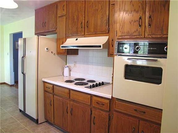 5th image of 7241 Lindenwood Dr