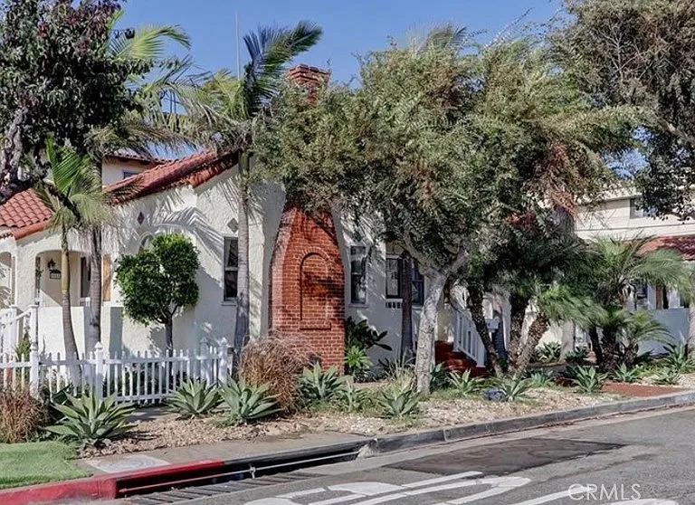 501 Avenue B — Photo 18
