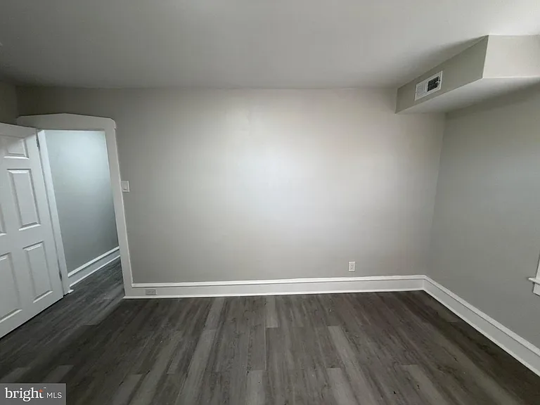244 Mansion Ave — Photo 40