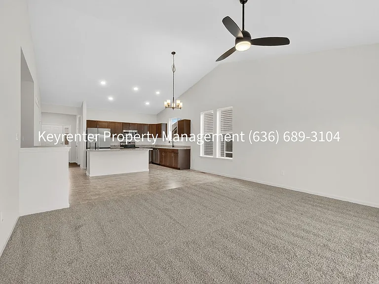 825 Cedarwood Dr — Photo 18