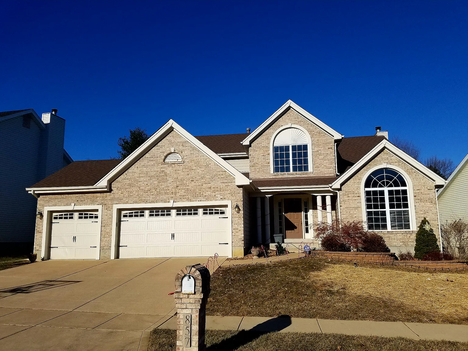 857 Arlington Glen Dr photo 1